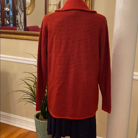 Ladies Cardigan Sweater - Picture 4 of 6